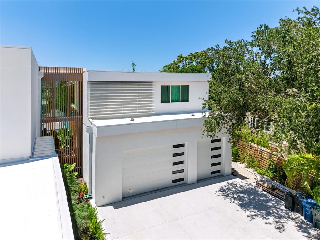 1355 ROBERTS BAY LANE