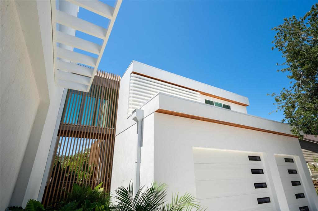 1355 ROBERTS BAY LANE
