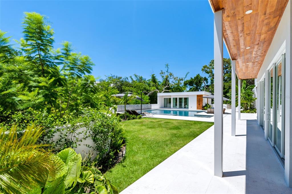1355 ROBERTS BAY LANE