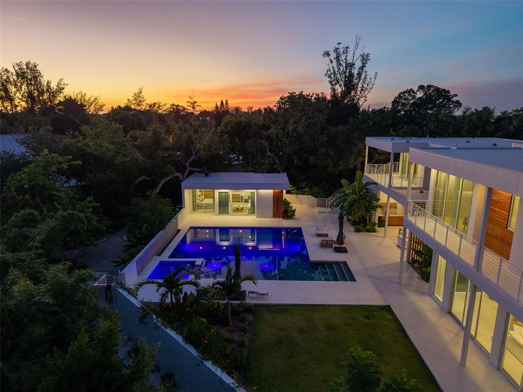 1355 ROBERTS BAY LANE