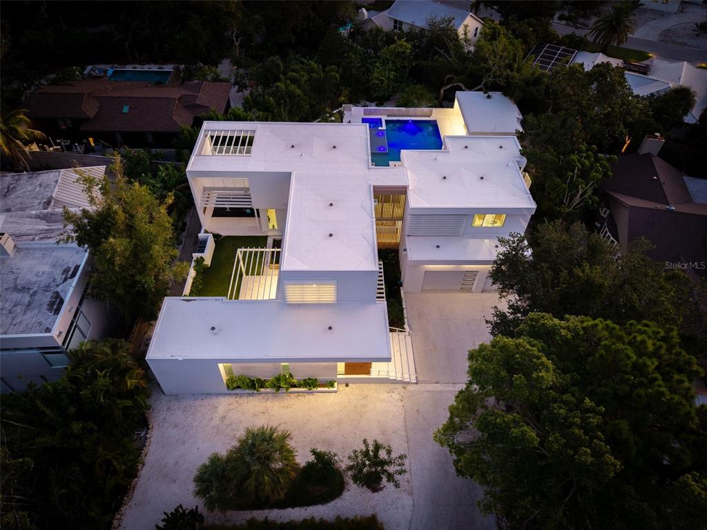 1355 ROBERTS BAY LANE