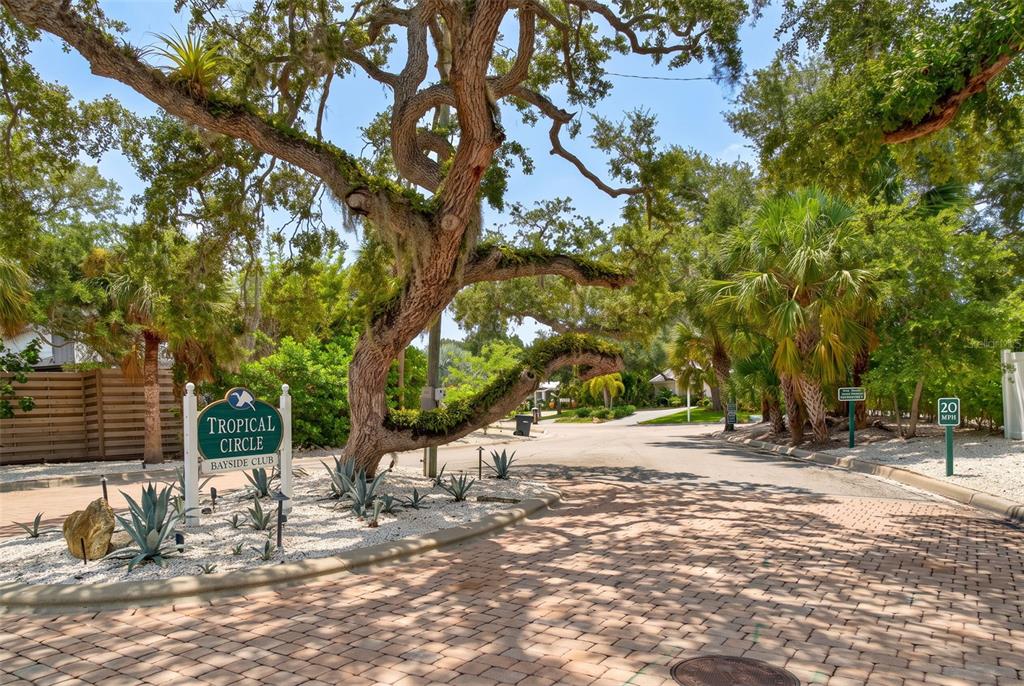 1355 ROBERTS BAY LANE