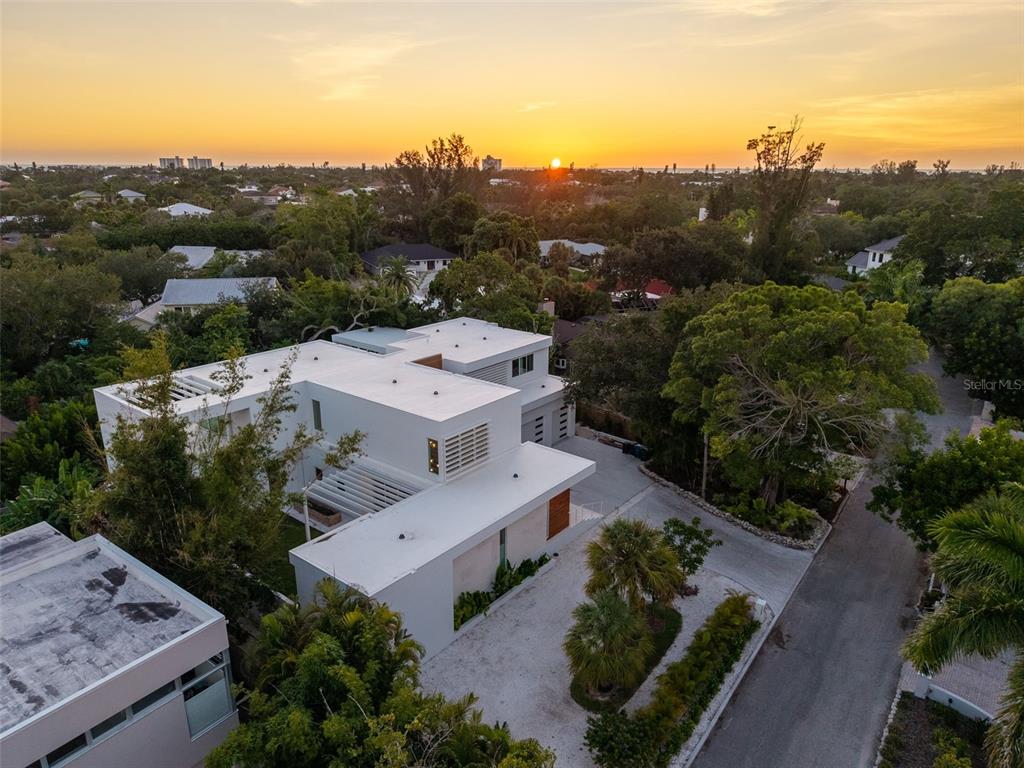 1355 ROBERTS BAY LANE