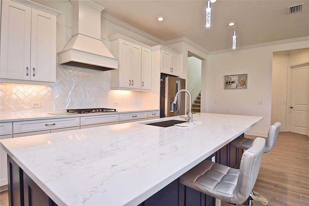 437 ALBERATA WAY