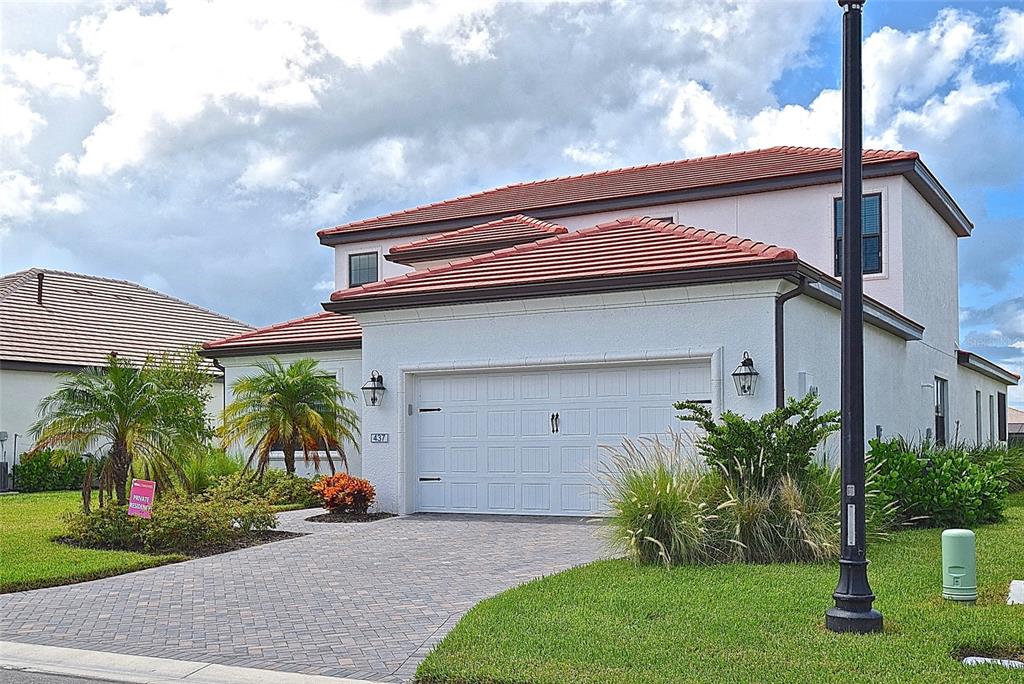 437 ALBERATA WAY