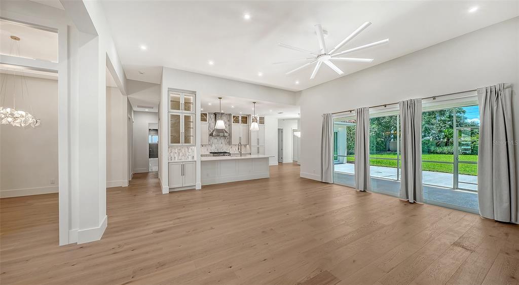 2729 HARVEST DRIVE