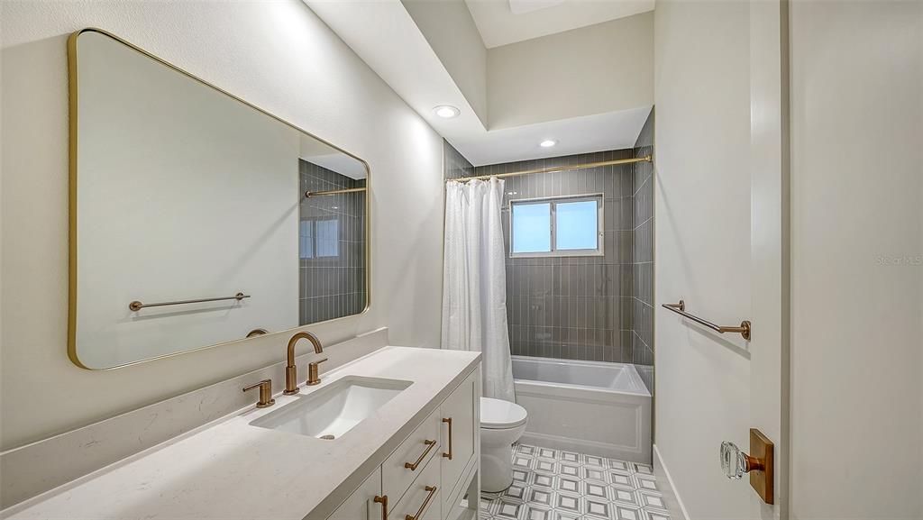 2729 HARVEST DRIVE