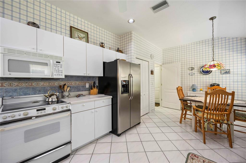 3852 AMAPOLA LANE