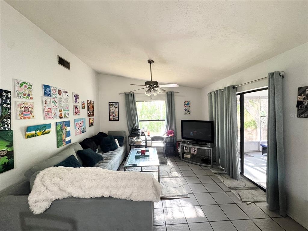2558 WOOD OAK DRIVE