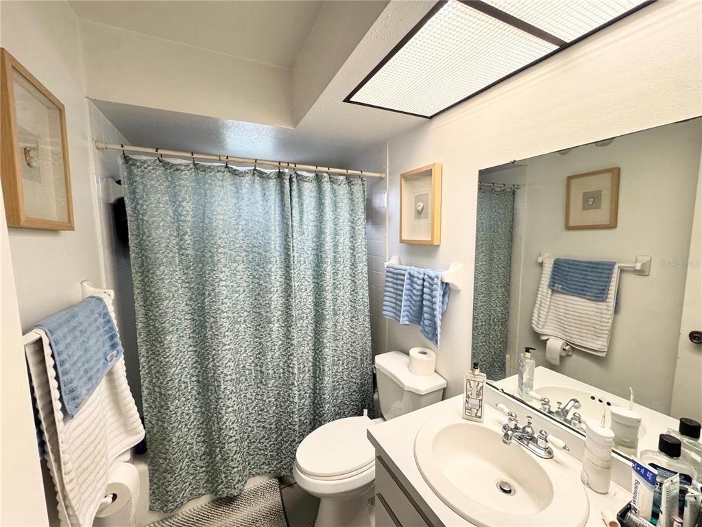2558 WOOD OAK DRIVE