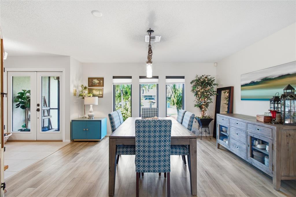 432 S SHORE DRIVE