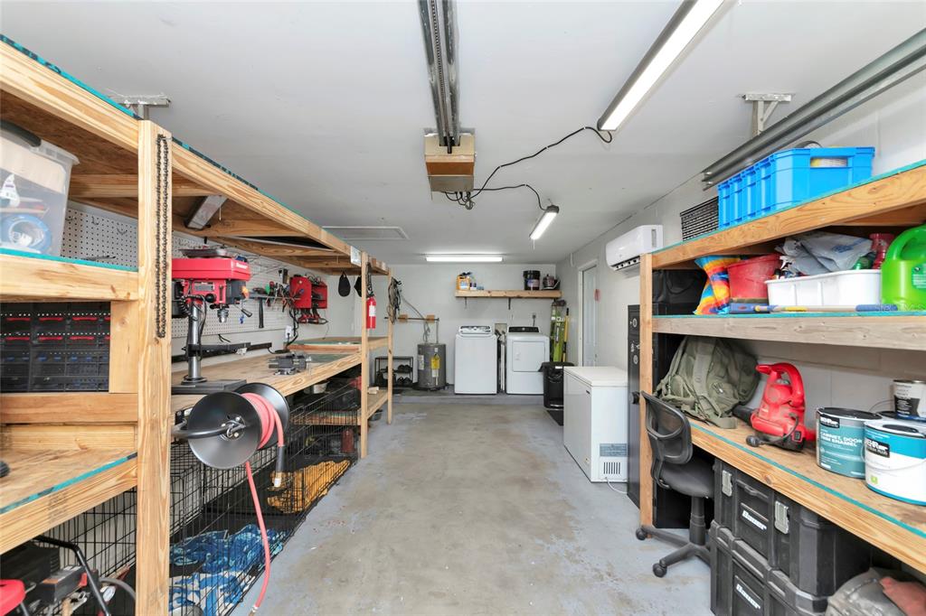 2951 EDGEWOOD LANE