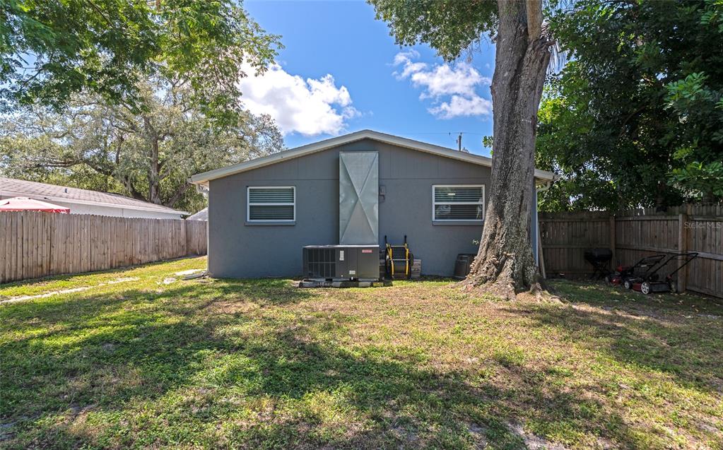 2951 EDGEWOOD LANE
