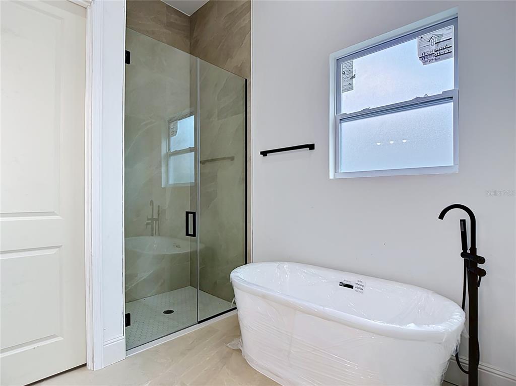 10262 KINGSVILLE DRIVE gallery image #18