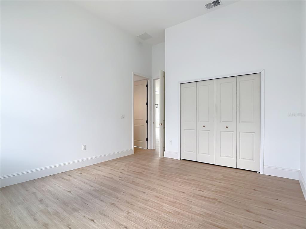 10262 KINGSVILLE DRIVE gallery image #24