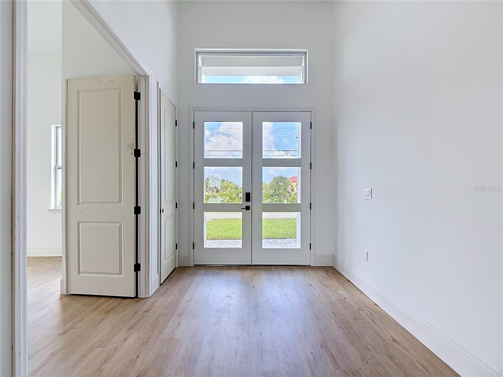 10262 KINGSVILLE DRIVE gallery image #6