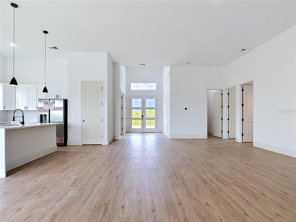 10262 KINGSVILLE DRIVE gallery image #7