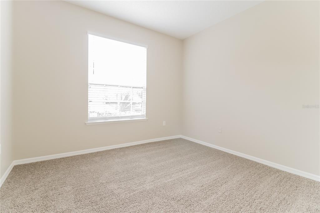2114 THE OAKS BOULEVARD gallery image #11
