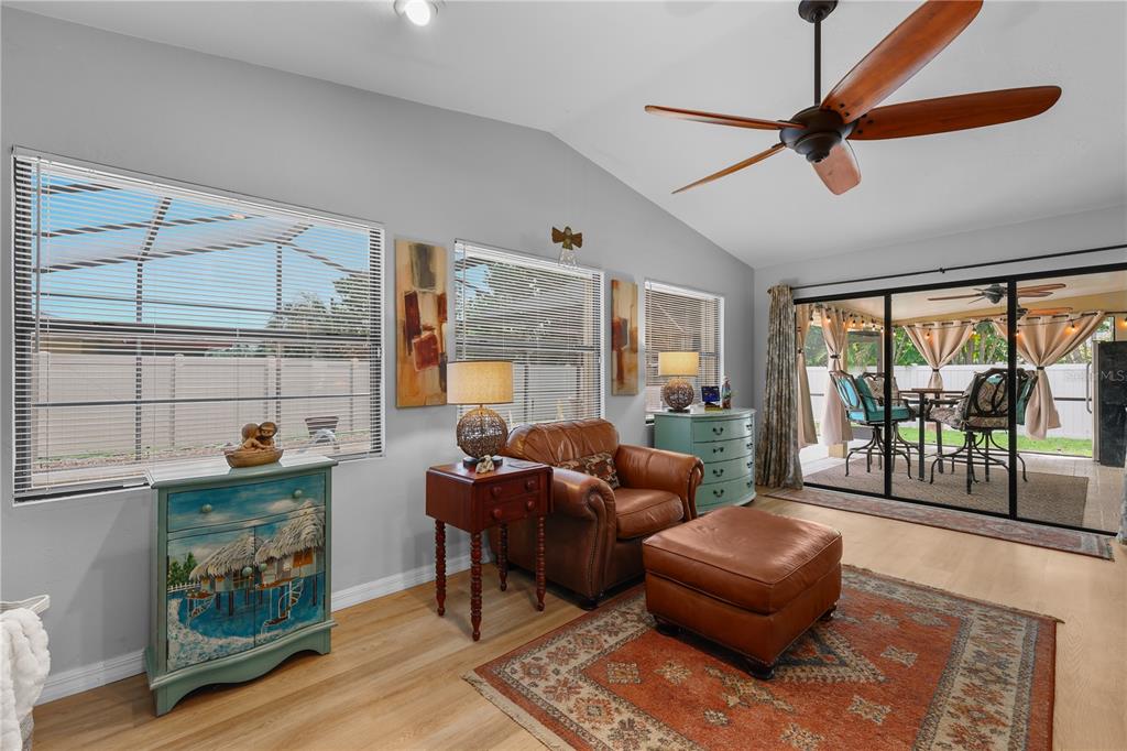 4029 COUNTRY CLUB BOULEVARD gallery image #11