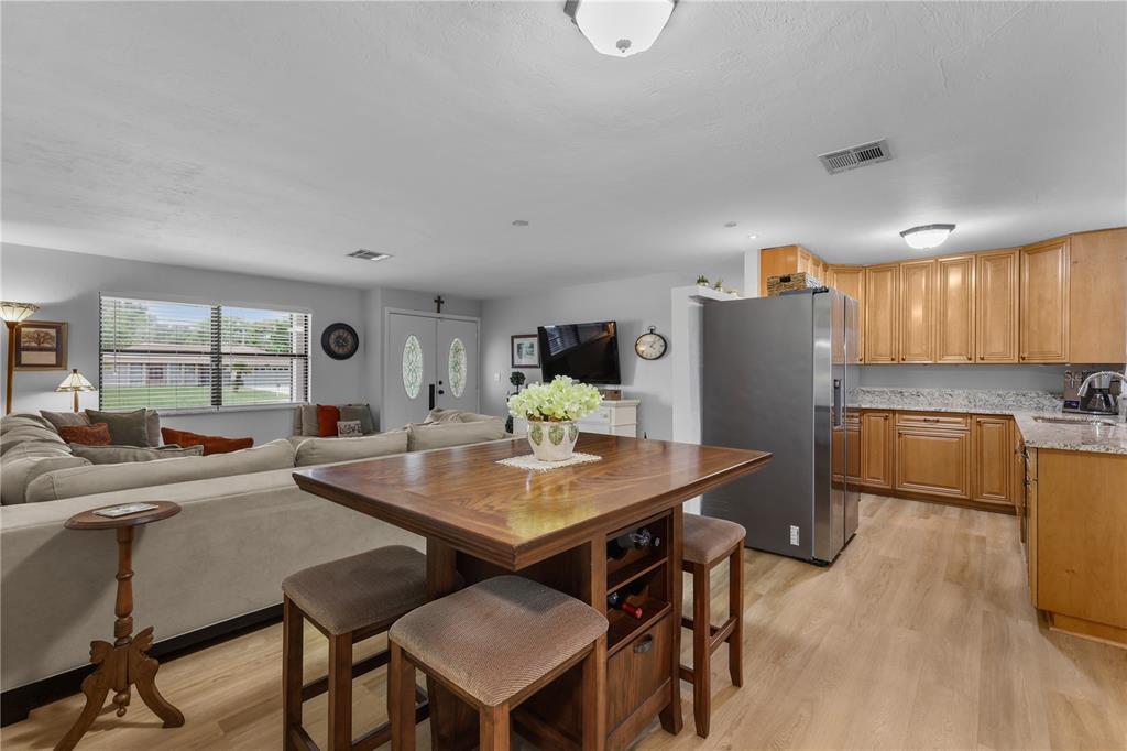 4029 COUNTRY CLUB BOULEVARD gallery image #17