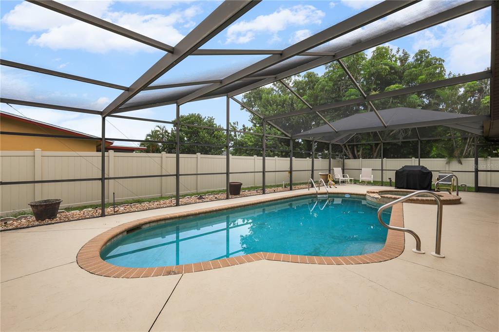 4029 COUNTRY CLUB BOULEVARD gallery image #2