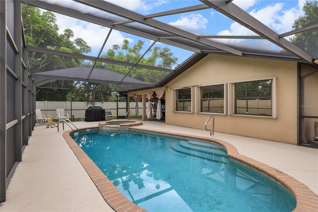 4029 COUNTRY CLUB BOULEVARD gallery image #37