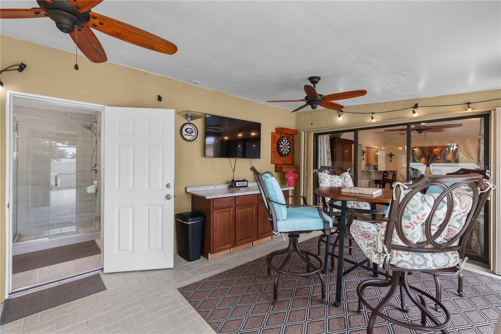 4029 COUNTRY CLUB BOULEVARD gallery image #38