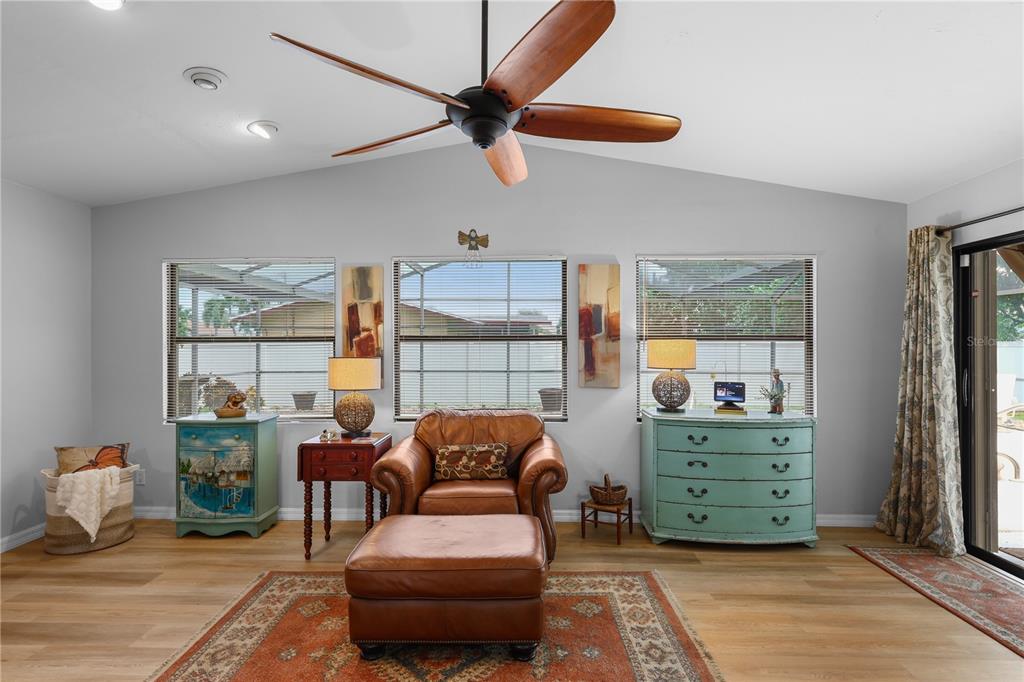 4029 COUNTRY CLUB BOULEVARD gallery image #4