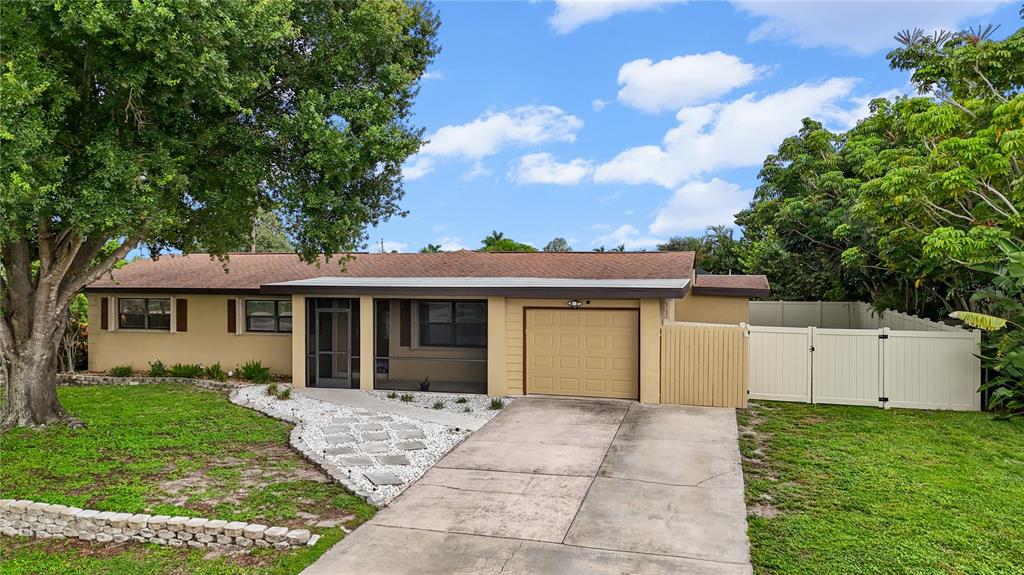 4029 COUNTRY CLUB BOULEVARD gallery image #6