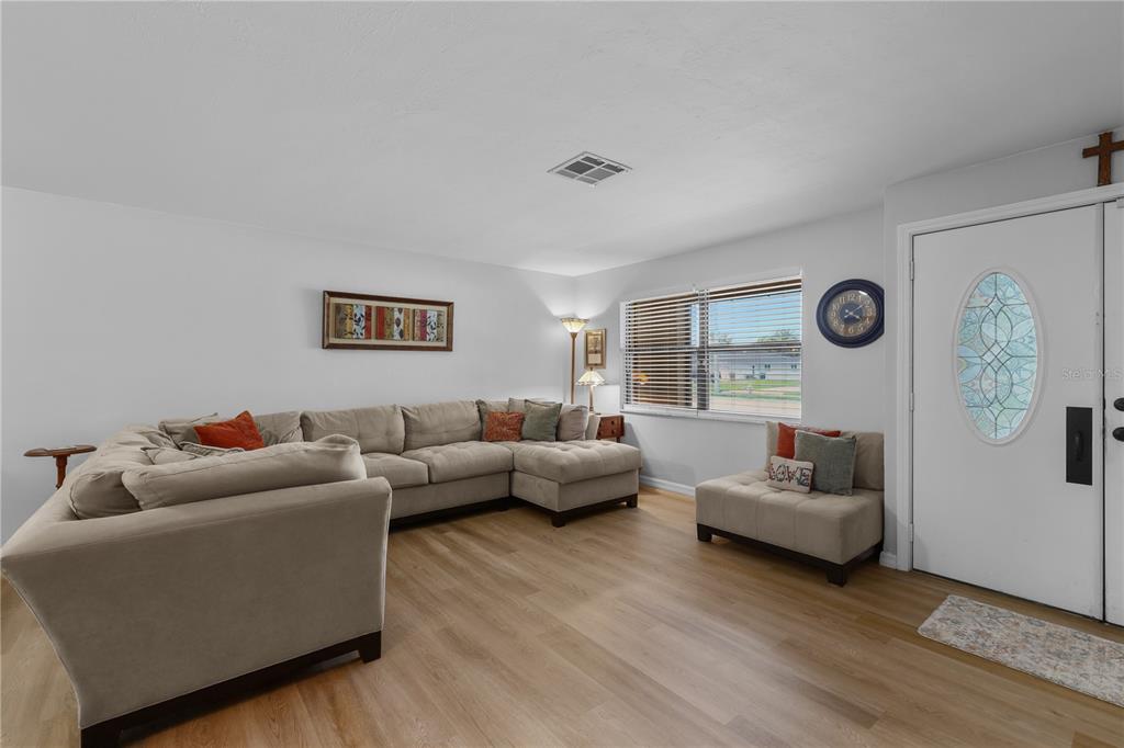 4029 COUNTRY CLUB BOULEVARD gallery image #7