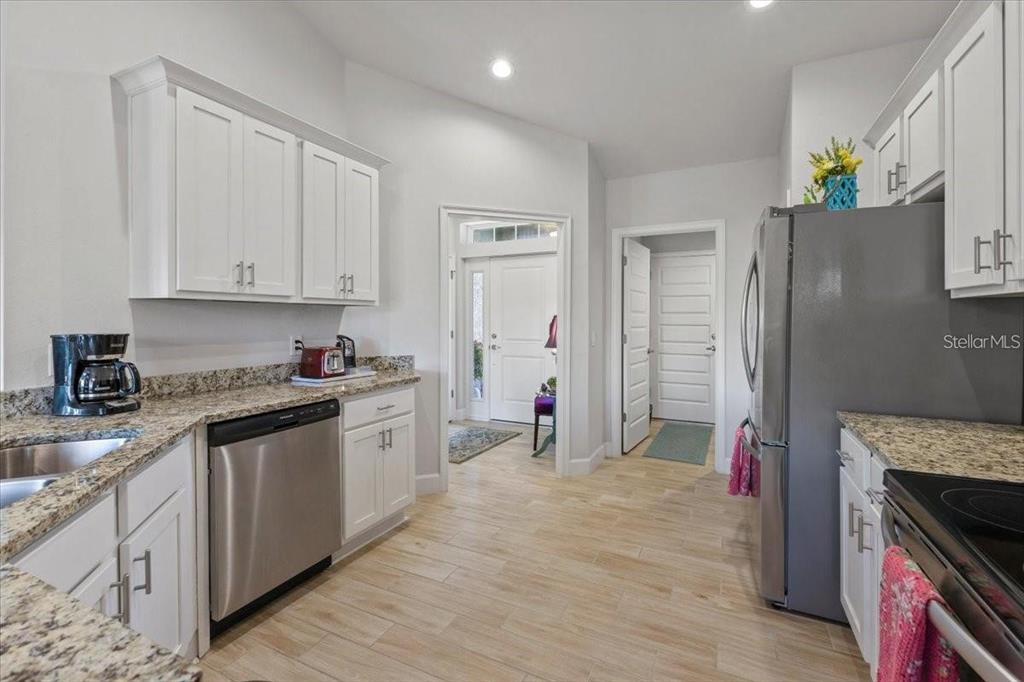 15251 APPLETON BOULEVARD gallery image #13