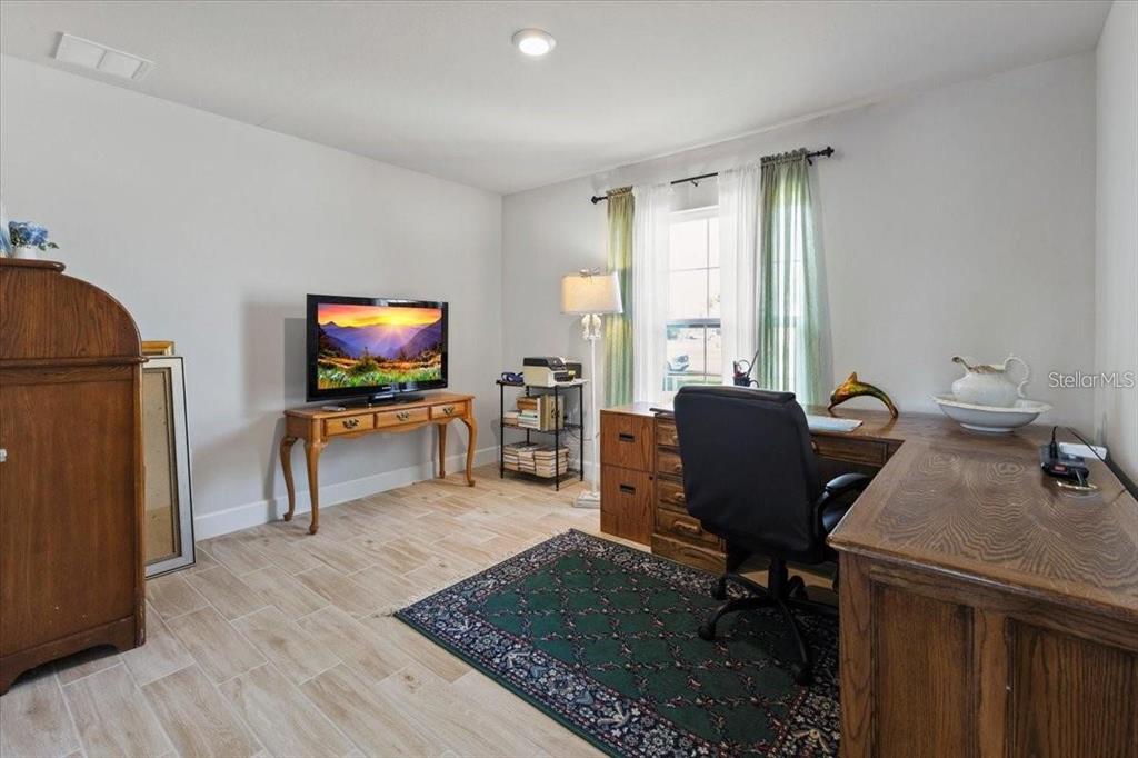 15251 APPLETON BOULEVARD gallery image #31