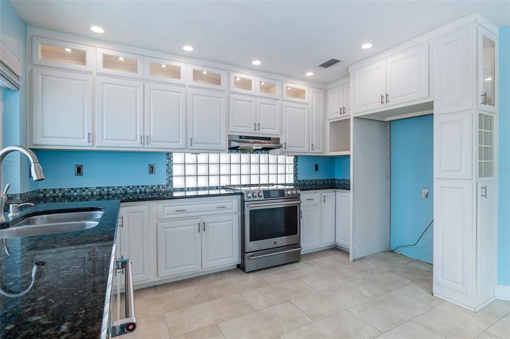 339 OCEAN SHORE BOULEVARD gallery image #12