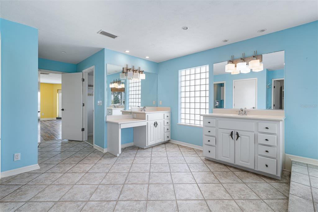 339 OCEAN SHORE BOULEVARD gallery image #32