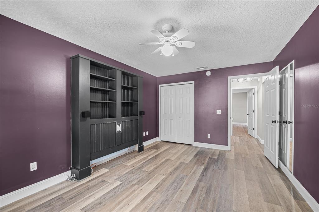 2950 KINGS ROAD gallery image #23