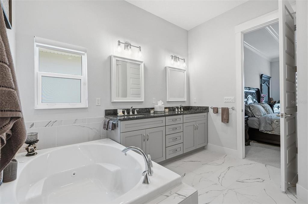 9 DEL PALMA DRIVE gallery image #39