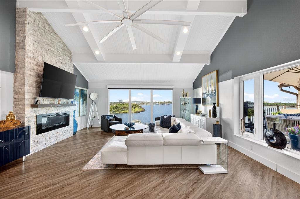 661 MARINA POINT DRIVE UNIT 66 gallery image #35