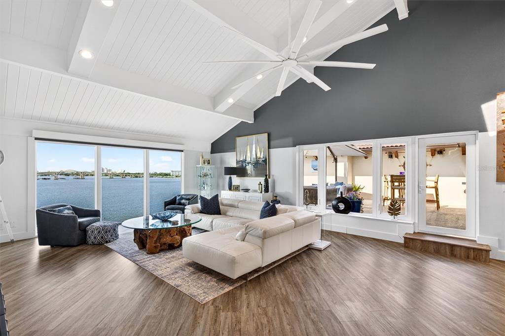 661 MARINA POINT DRIVE UNIT 66 gallery image #45