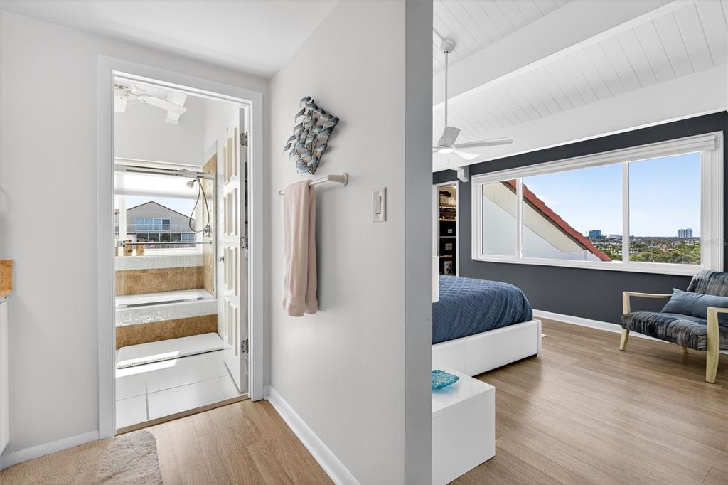 661 MARINA POINT DRIVE UNIT 66 gallery image #73