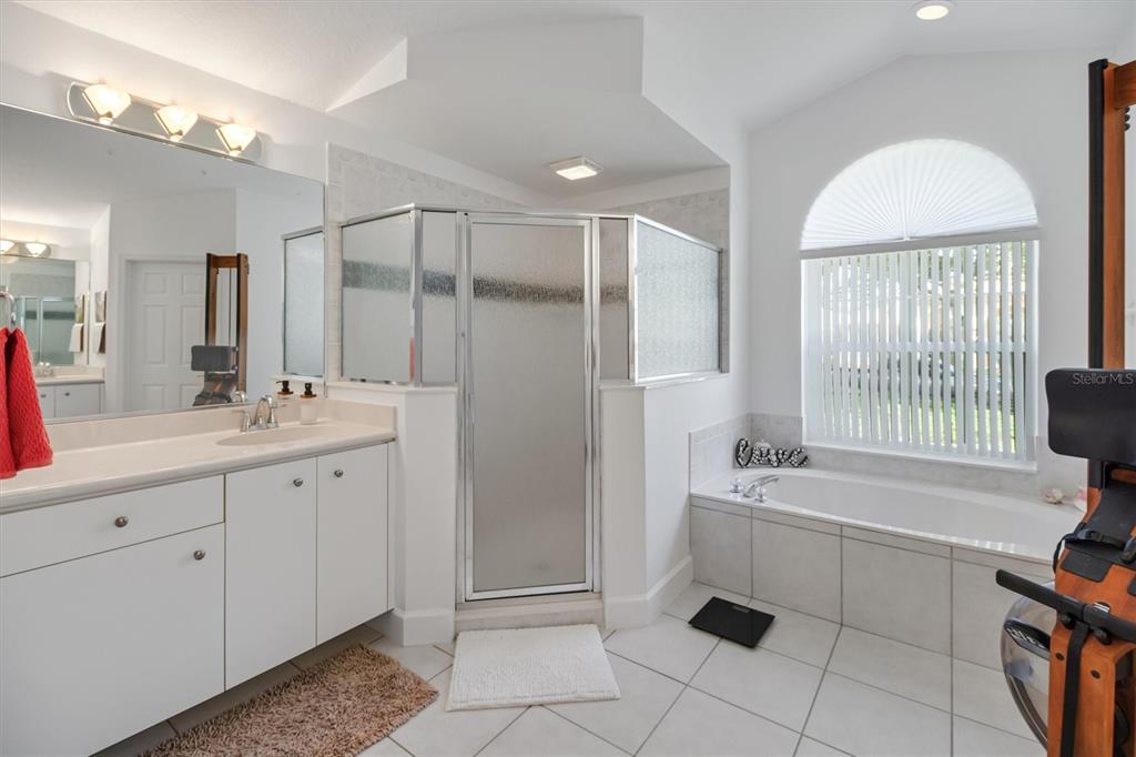52 SOUTHLAKE DRIVE gallery image #13