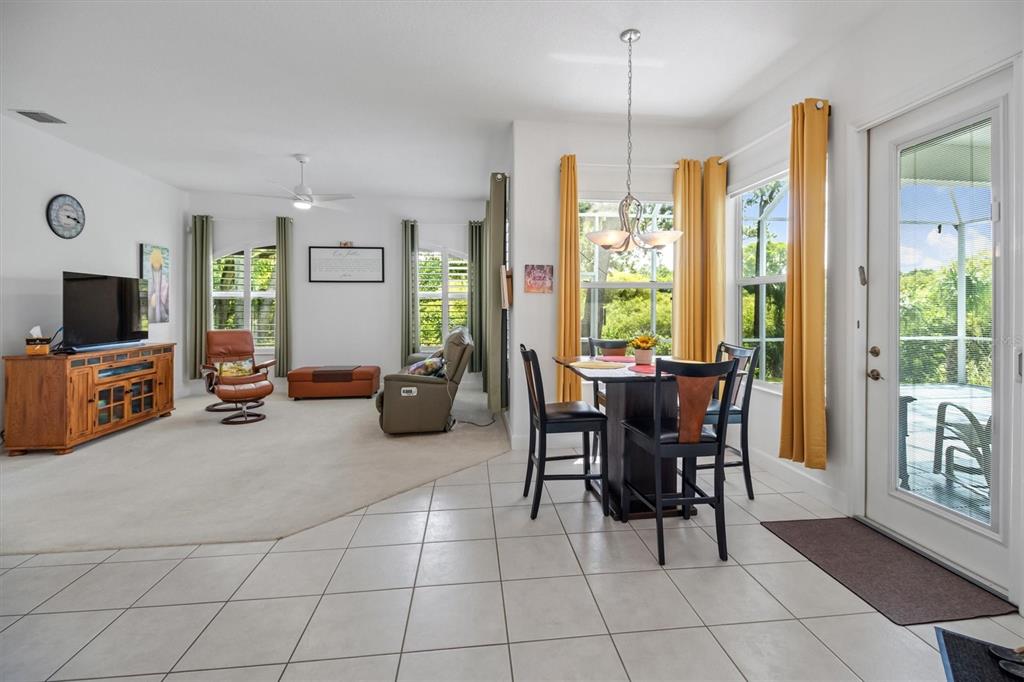 52 SOUTHLAKE DRIVE gallery image #16