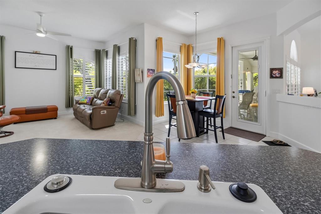 52 SOUTHLAKE DRIVE gallery image #31
