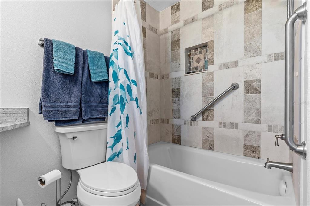 5524 LEEWARD LANE gallery image #14
