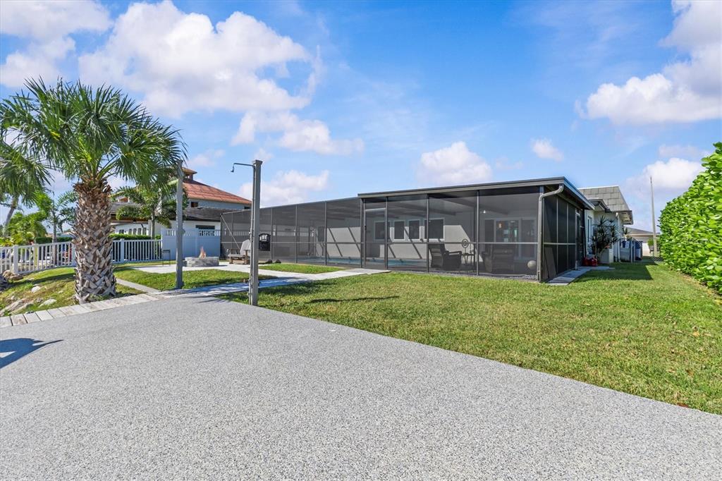 5524 LEEWARD LANE gallery image #26