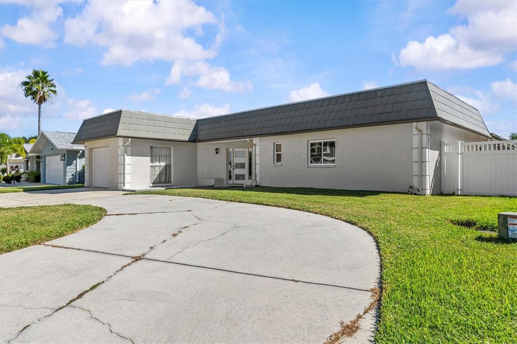 5524 LEEWARD LANE gallery image #36
