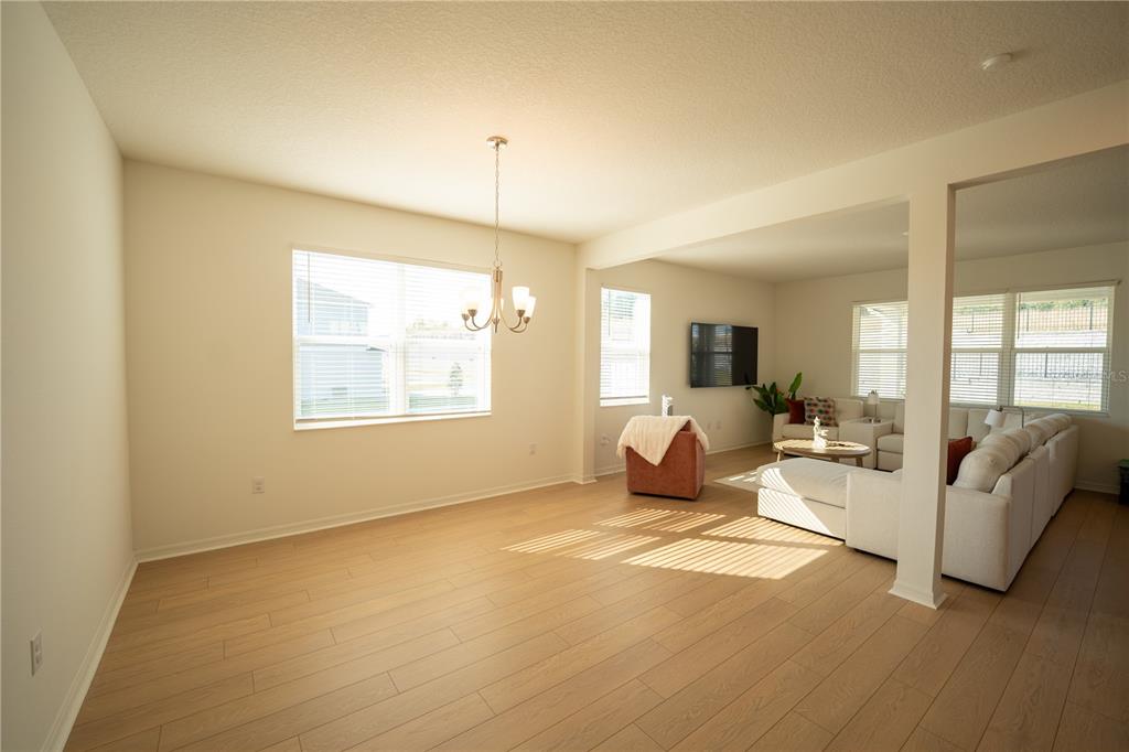 9660 WESTSIDE HILLS DRIVE gallery image #10
