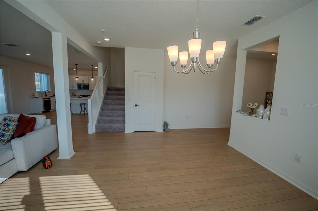 9660 WESTSIDE HILLS DRIVE gallery image #12