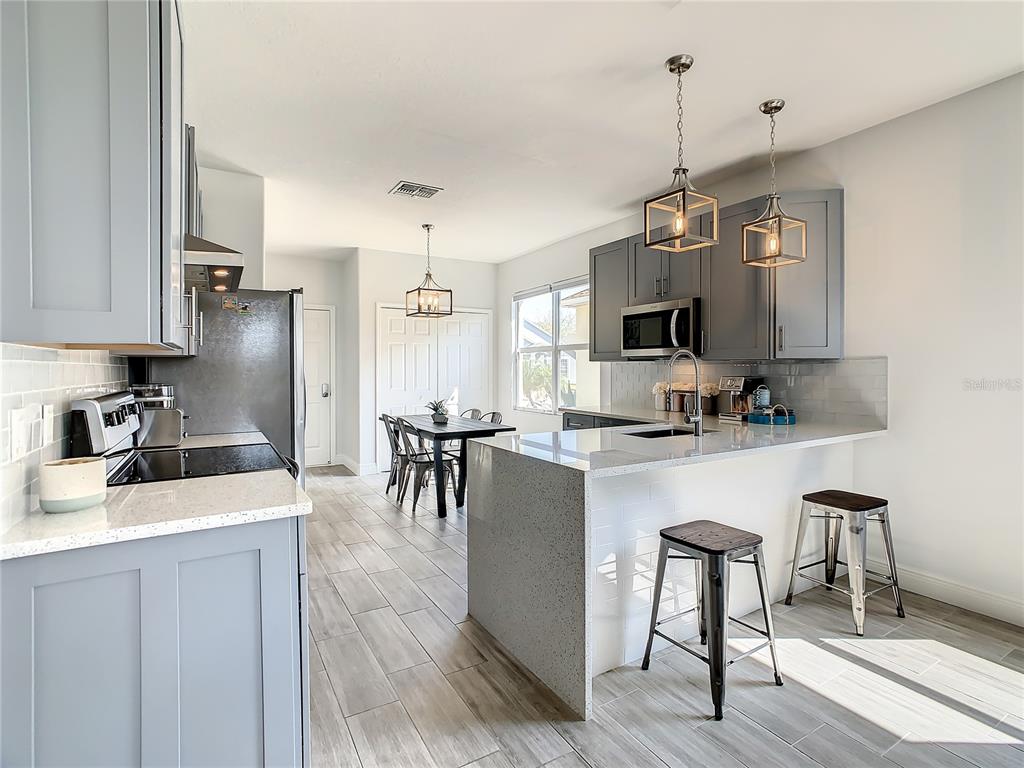 223 KNOLLWOOD DRIVE gallery image #3