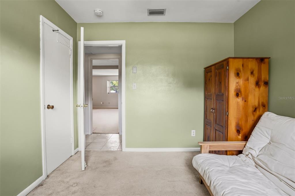 5409 STRATEMEYER DRIVE gallery image #32