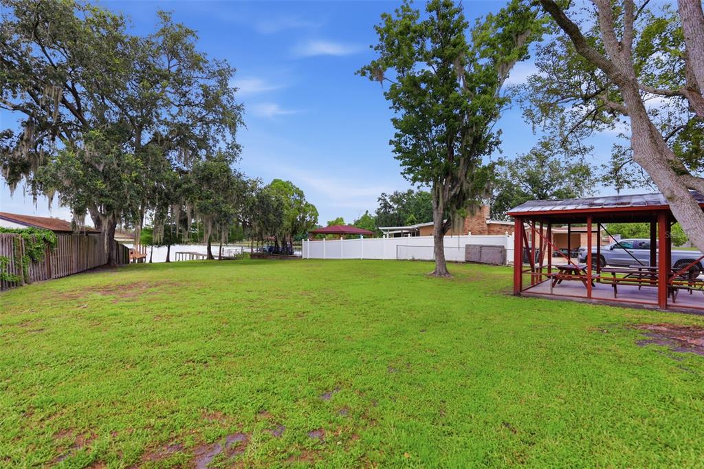 5409 STRATEMEYER DRIVE gallery image #46